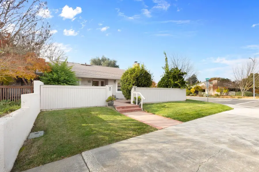 1317 Lake Boulevard, Davis, CA 95616 - Image #3