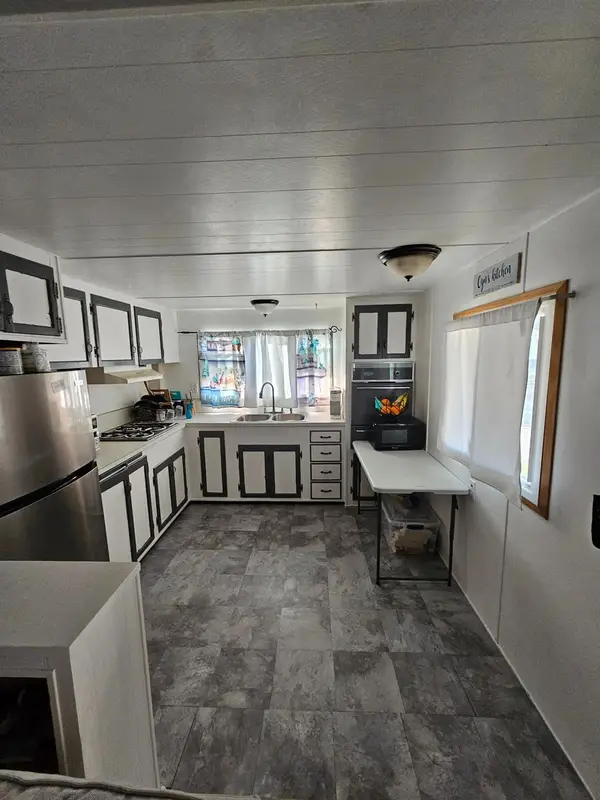 6 Hanford Avenue, Concord, CA 94518