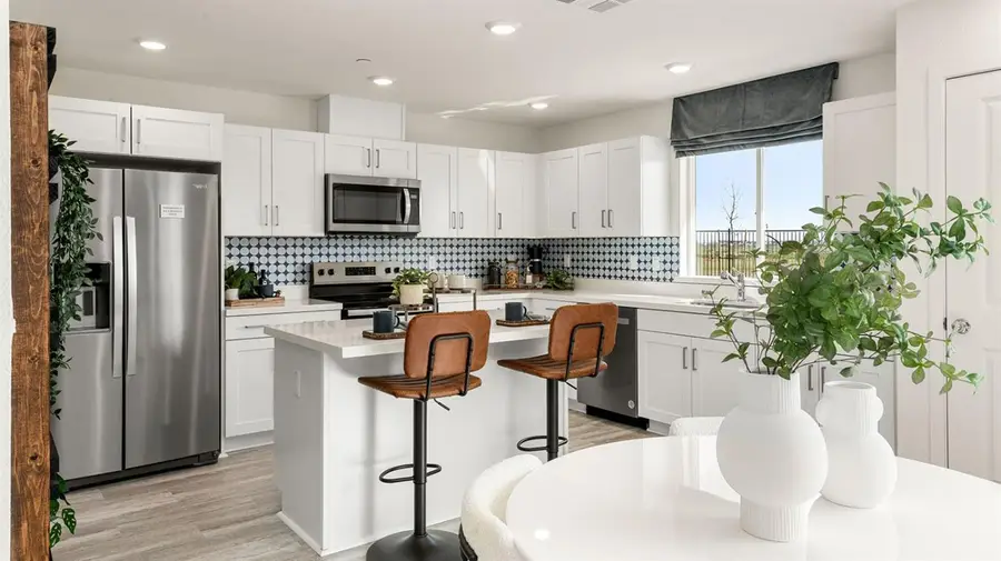 608 Imperial Court, Roseville, CA 95747 - Image #3