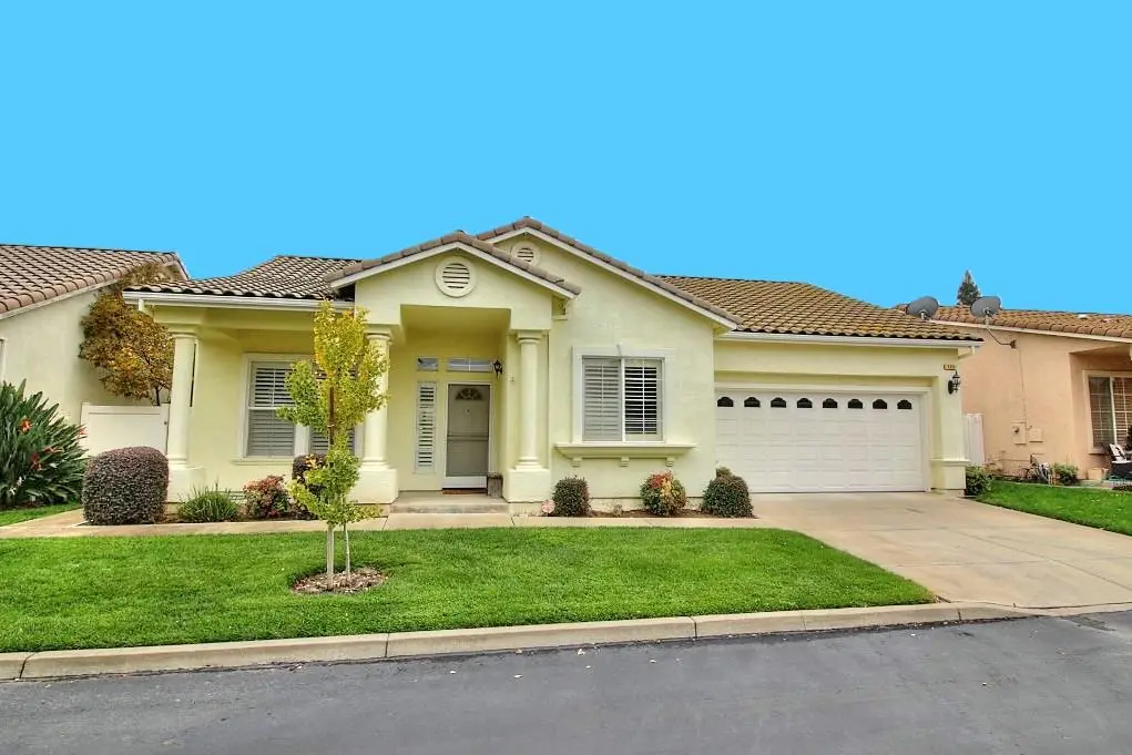 130 Little Johns Creek Drive, Oakdale, CA 95361 - Image #1