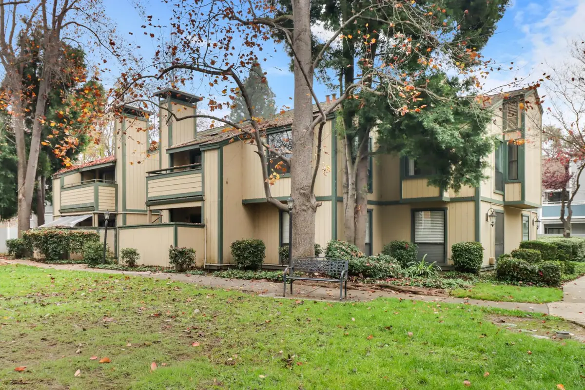 600 Del Verde Circle #2, Sacramento, CA 95833 - Image #1