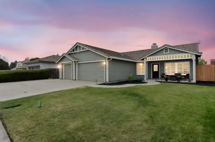 255 Osbourne Court, Ripon, CA 95366 - Image #2