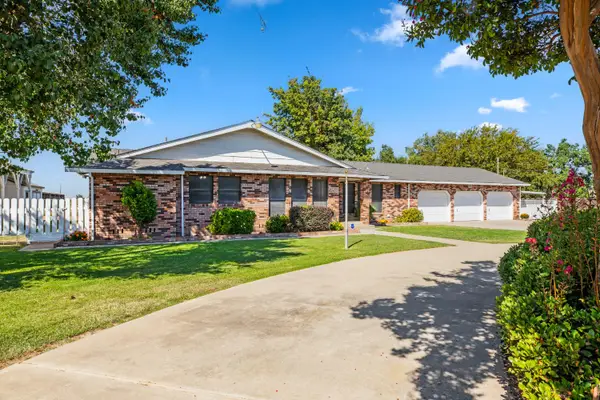 10680 Cleveland Avenue, Oakdale, CA 95361