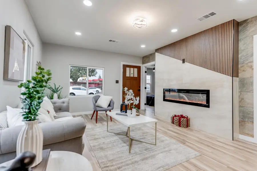 136 N Acacia Avenue, Ripon, CA 95366 - Image #3