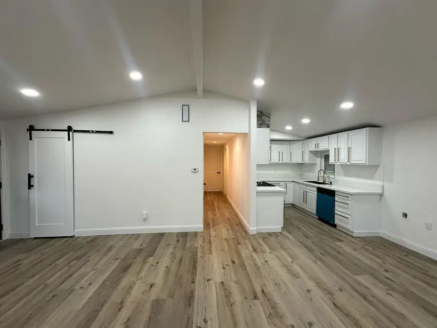 250 N 9th Avenue, Oakdale, CA 95361 - Image #3