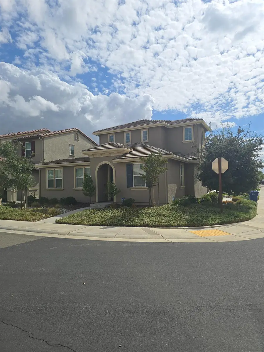 8720 Esperia Way, Sacramento, CA 95828 - Image #3