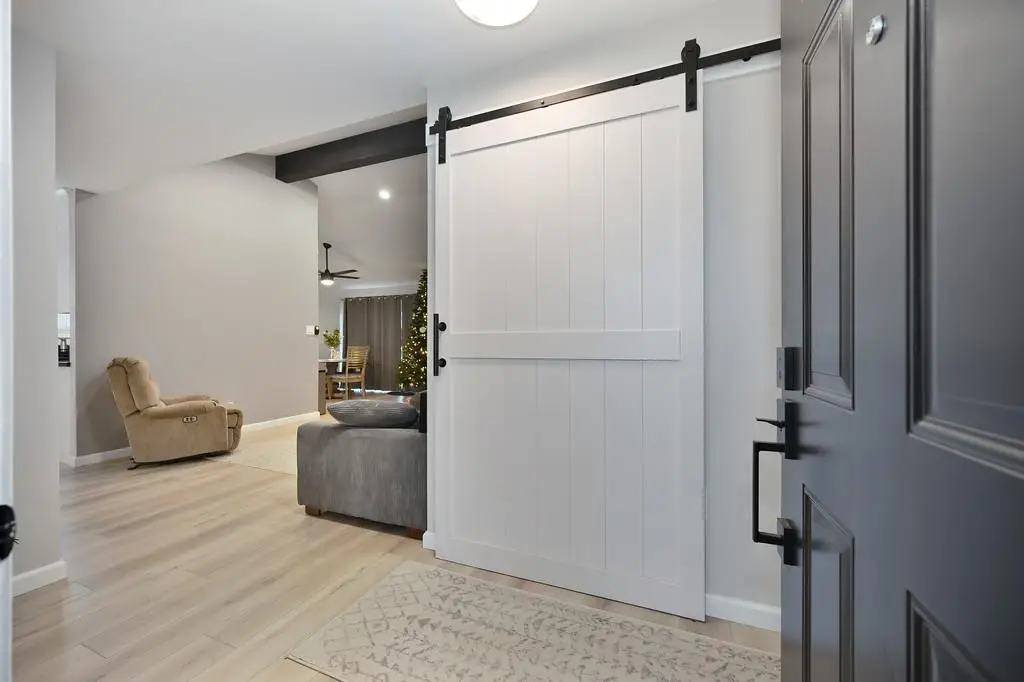 6443 Villa Dr, Sacramento, CA 95842 - Image #1