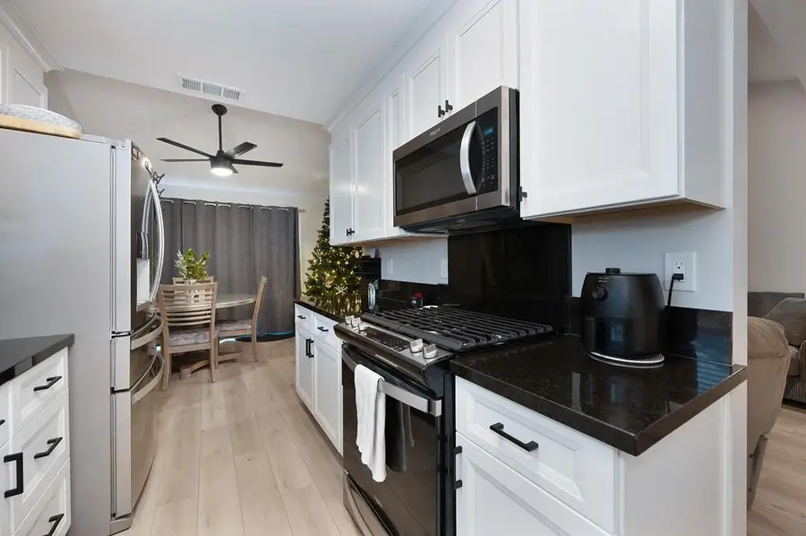 6443 Villa Dr, Sacramento, CA 95842 - Image #3