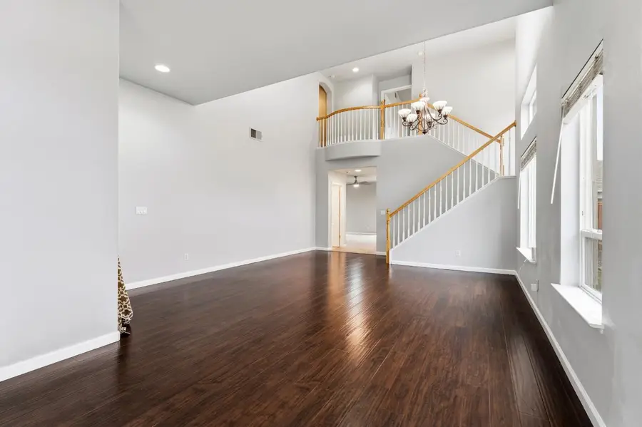 399 Bombay Circle, Sacramento, CA 95835 - Image #3