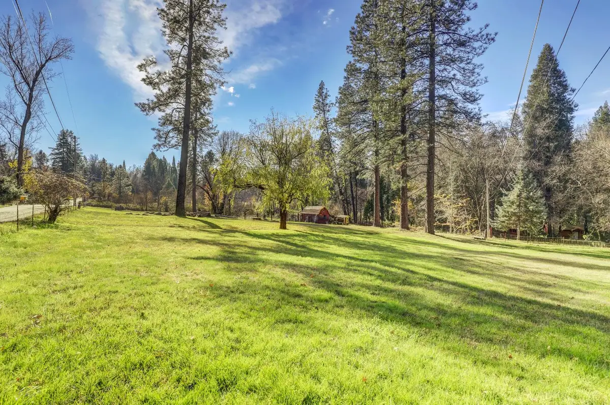 10988 Berggren Lane, Nevada City, CA 95959 - Image #1
