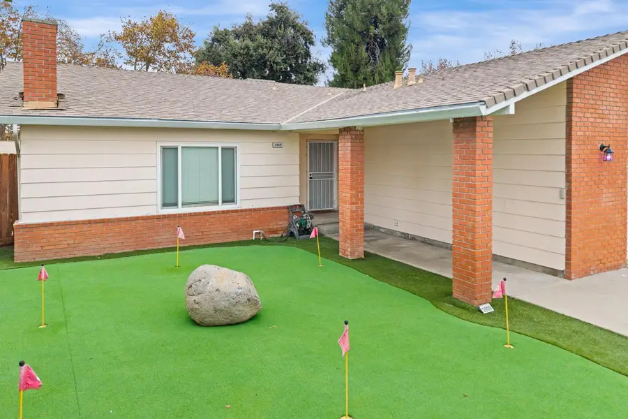 3909 Sandpiper Court, Modesto, CA 95356 - Image #2