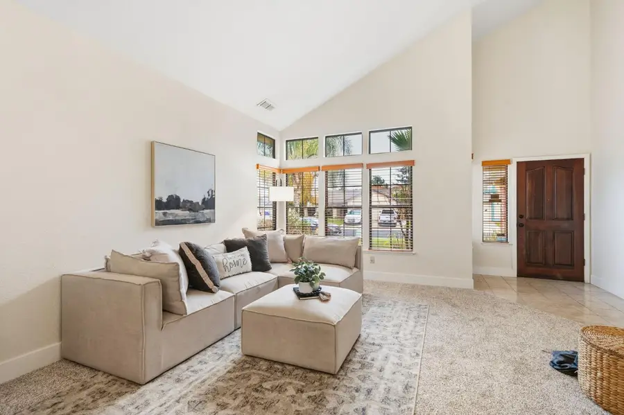 8945 Laguna Place Way, Elk Grove, CA 95758 - Image #3