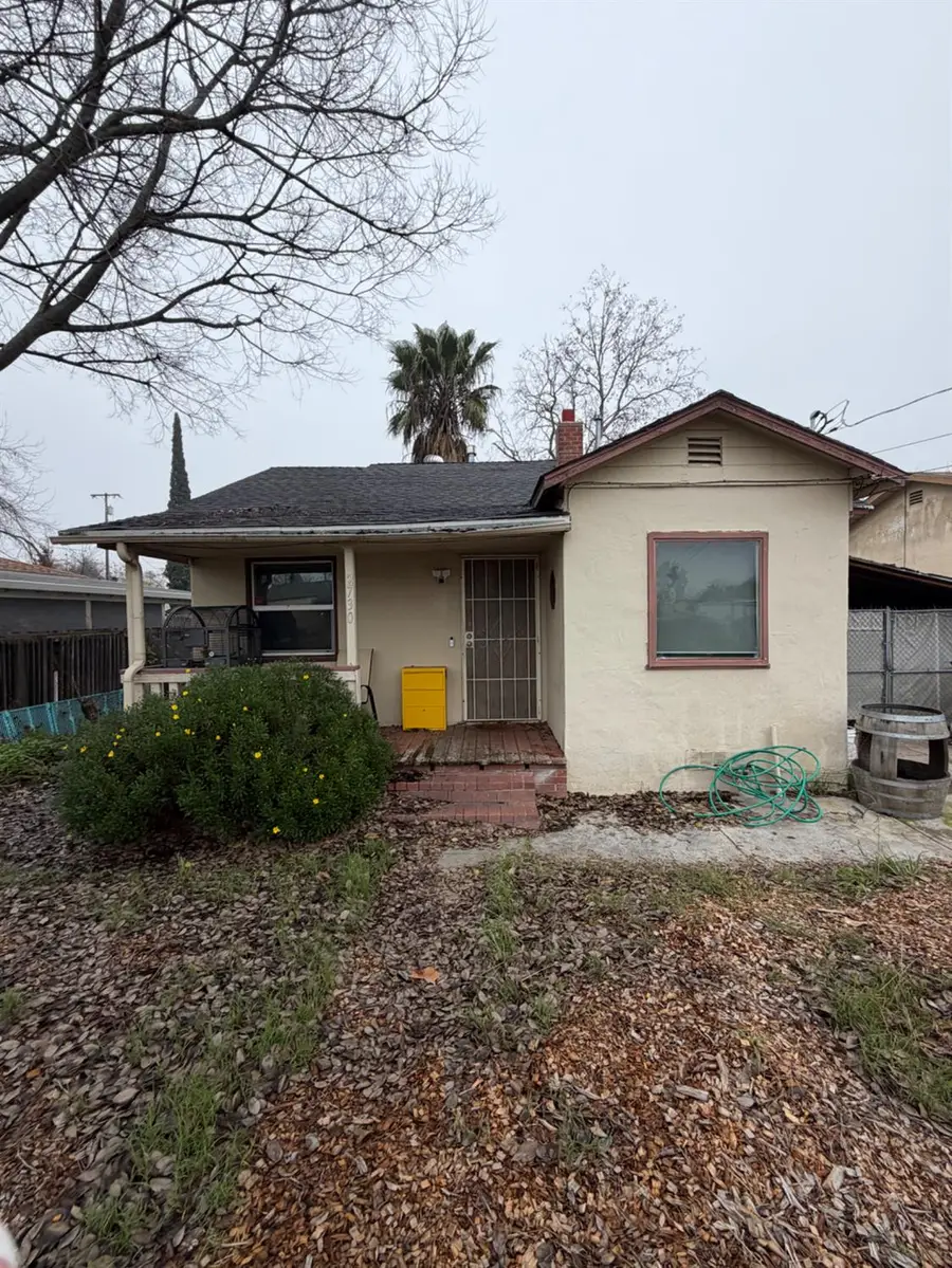 2730 Berger Avenue, Sacramento, CA 95815 - Image #2