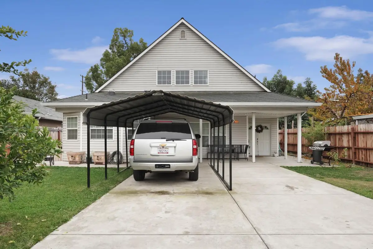 336 E Locust Street, Lodi, CA 95240 - #1