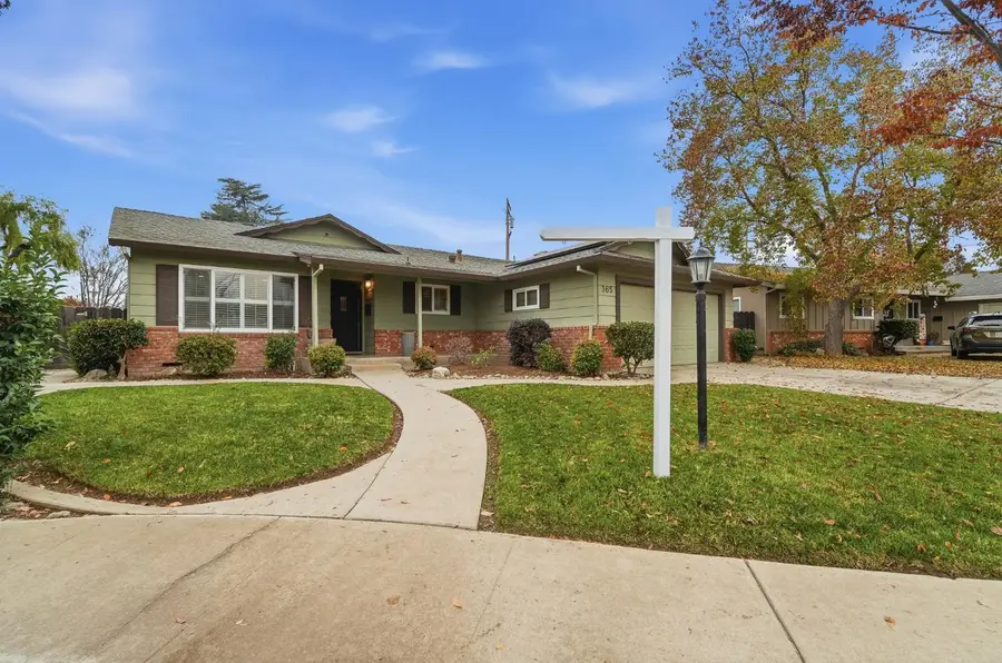 365 Birchwood Court, Modesto, CA 95350 - Image #2