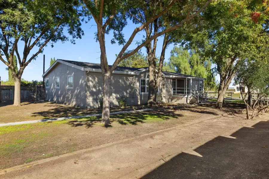 8547 State Highway 33, Gustine, CA 95322 - Image #3