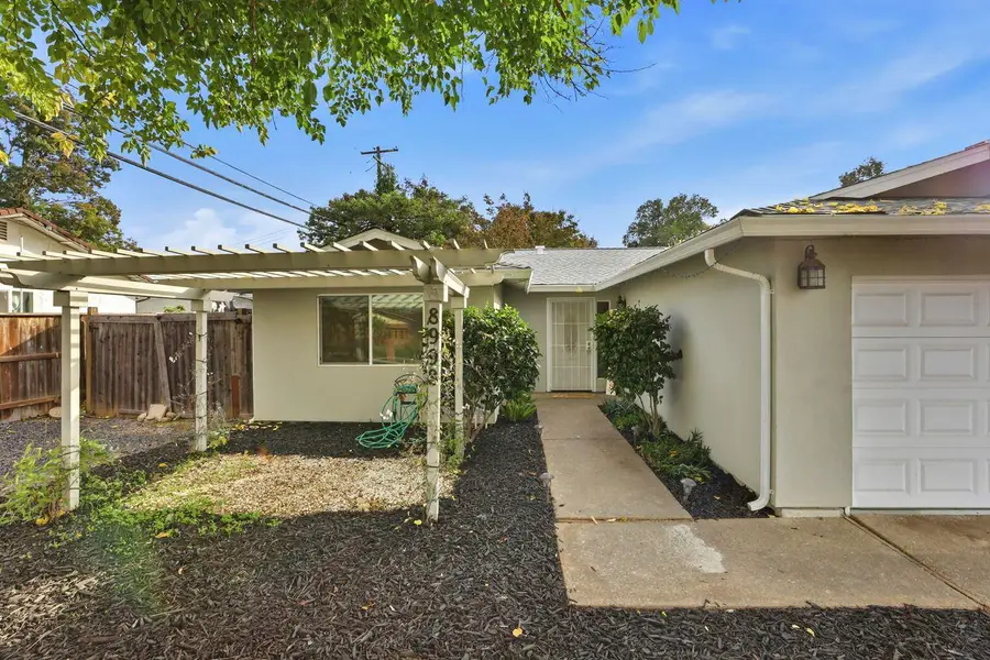 8998 Alderson Avenue, Sacramento, CA 95826 - Image #3