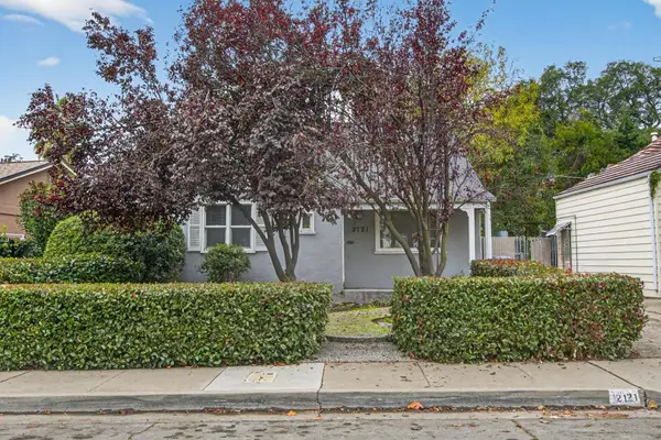 2121 Royal Oaks Drive, Sacramento, CA 95815