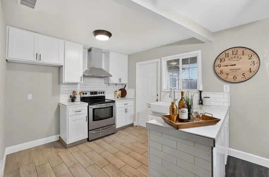 3425 Wemberley Drive, Sacramento, CA 95864 - Image #2