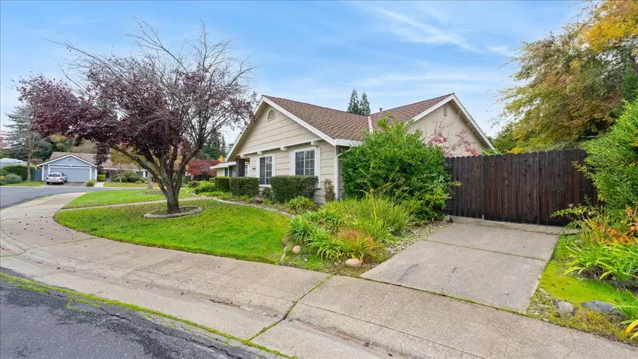 1400 Sussex Ct, Roseville, CA 95661 - Image #3