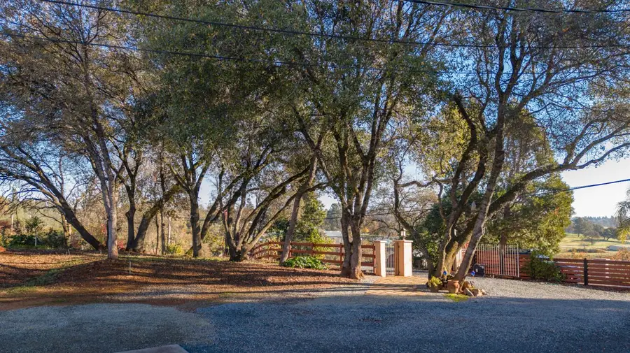 10665 Harris Road, Auburn, CA 95603 - Image #3