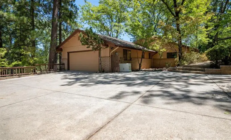 16193 Sharon Way, Grass Valley, CA 95949 - Image #2