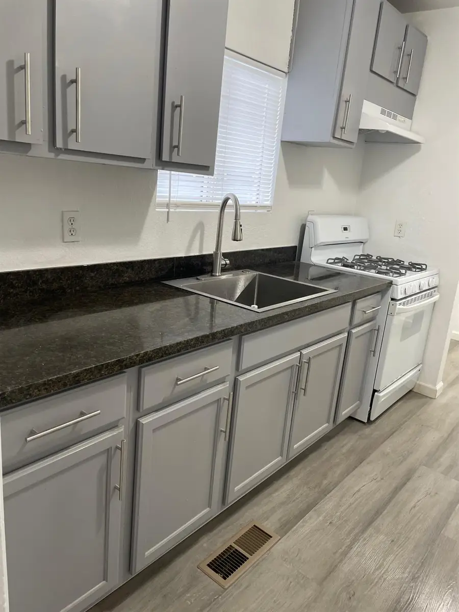 421 E Elm Street, Lodi, CA 95240 - Image #3