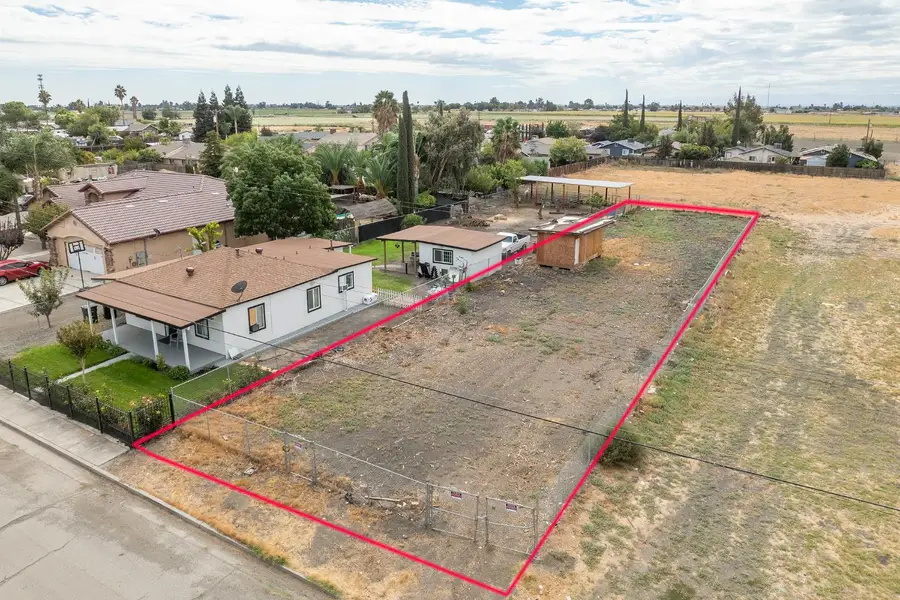 8795 Blossom Avenue, Dos Palos, CA 93620 - Image #2