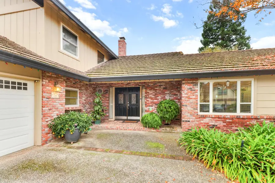 120 River Ridge Way, Folsom, CA 95630 - Image #2