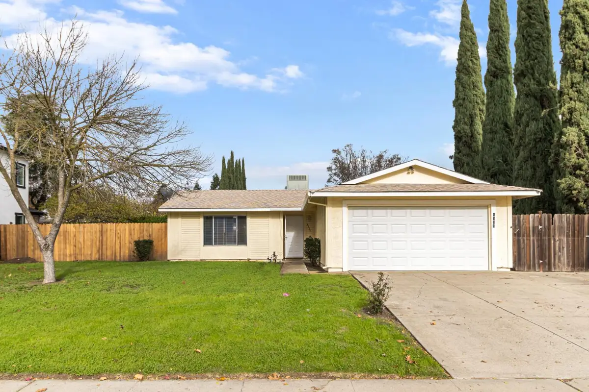 4965 Valley Hi Drive, Sacramento, CA 95823 - Image #1