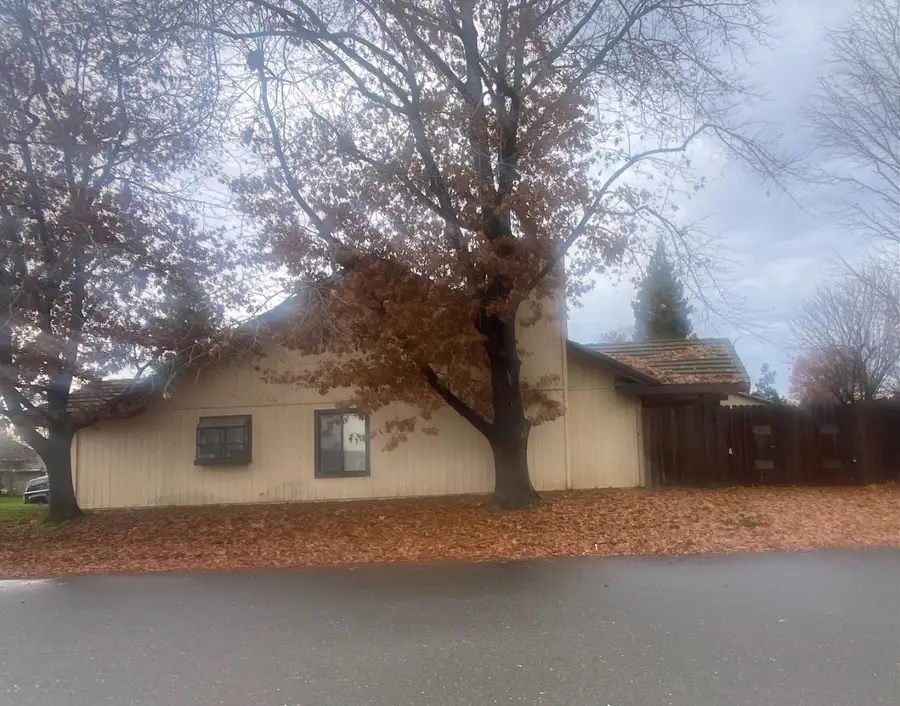 667 Germaine Drive, Galt, CA 95632 - #2