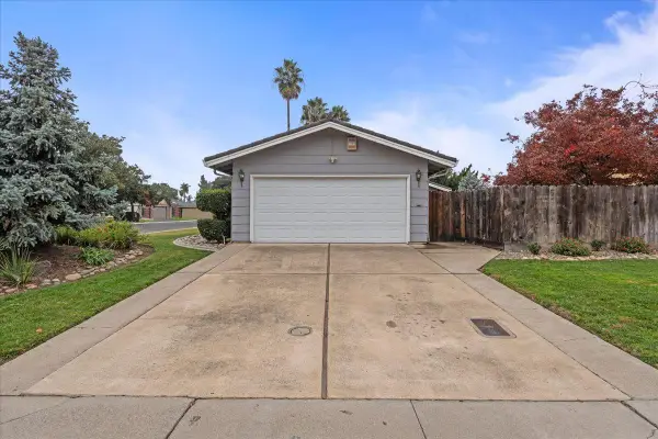 4152 Round Valley Circle, Stockton, CA 95207