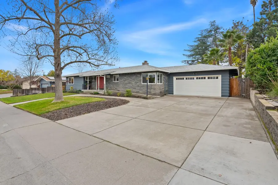 2008 Santa Lucia Way, Carmichael, CA 95608 - Image #3