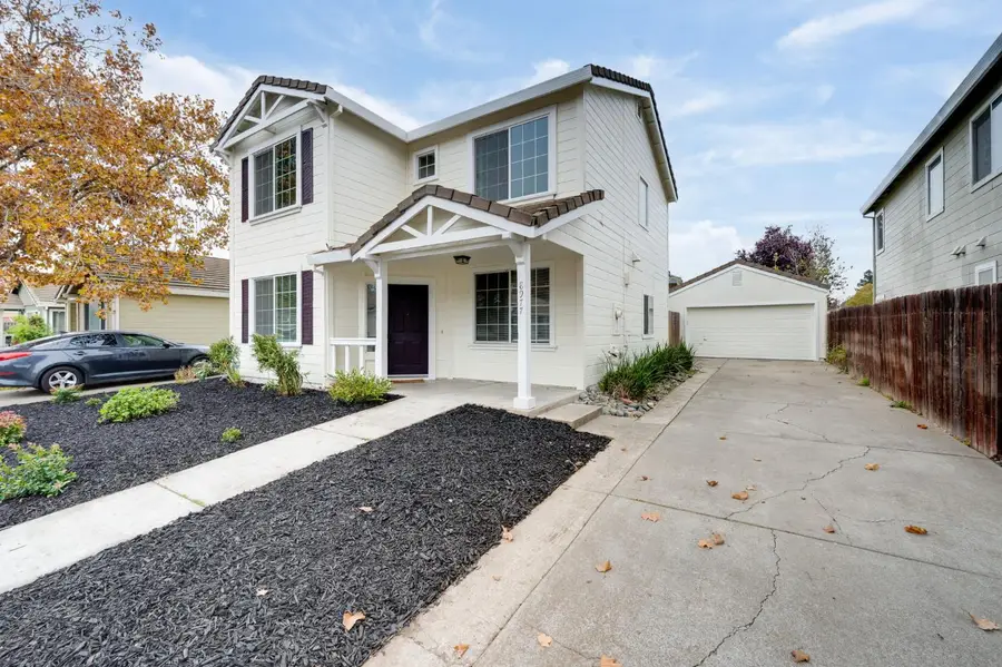 8977 E Valley Drive, Elk Grove, CA 95624 - Image #2