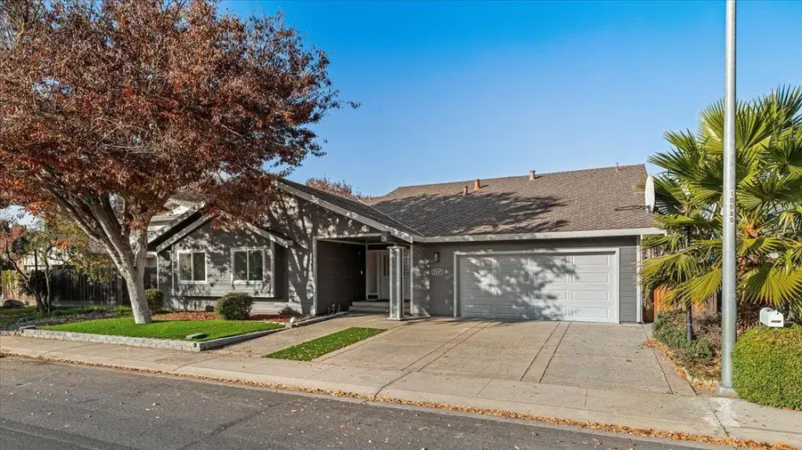 2117 Manitoba Court, Modesto, CA 95356 - Image #2