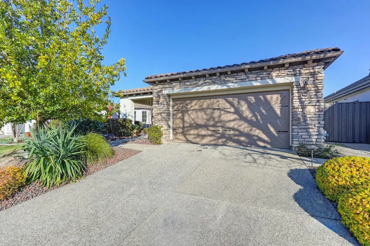 2217 Ryedale Lane, Sacramento, CA 95835 - Image #1