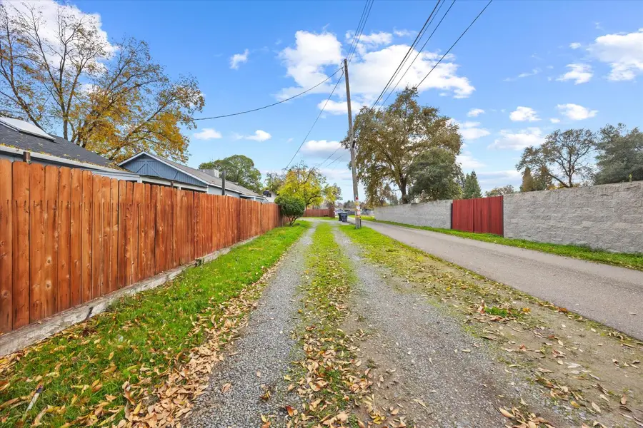 1228 Michael Ln. Lane, Sacramento, CA 95864 - Image #2