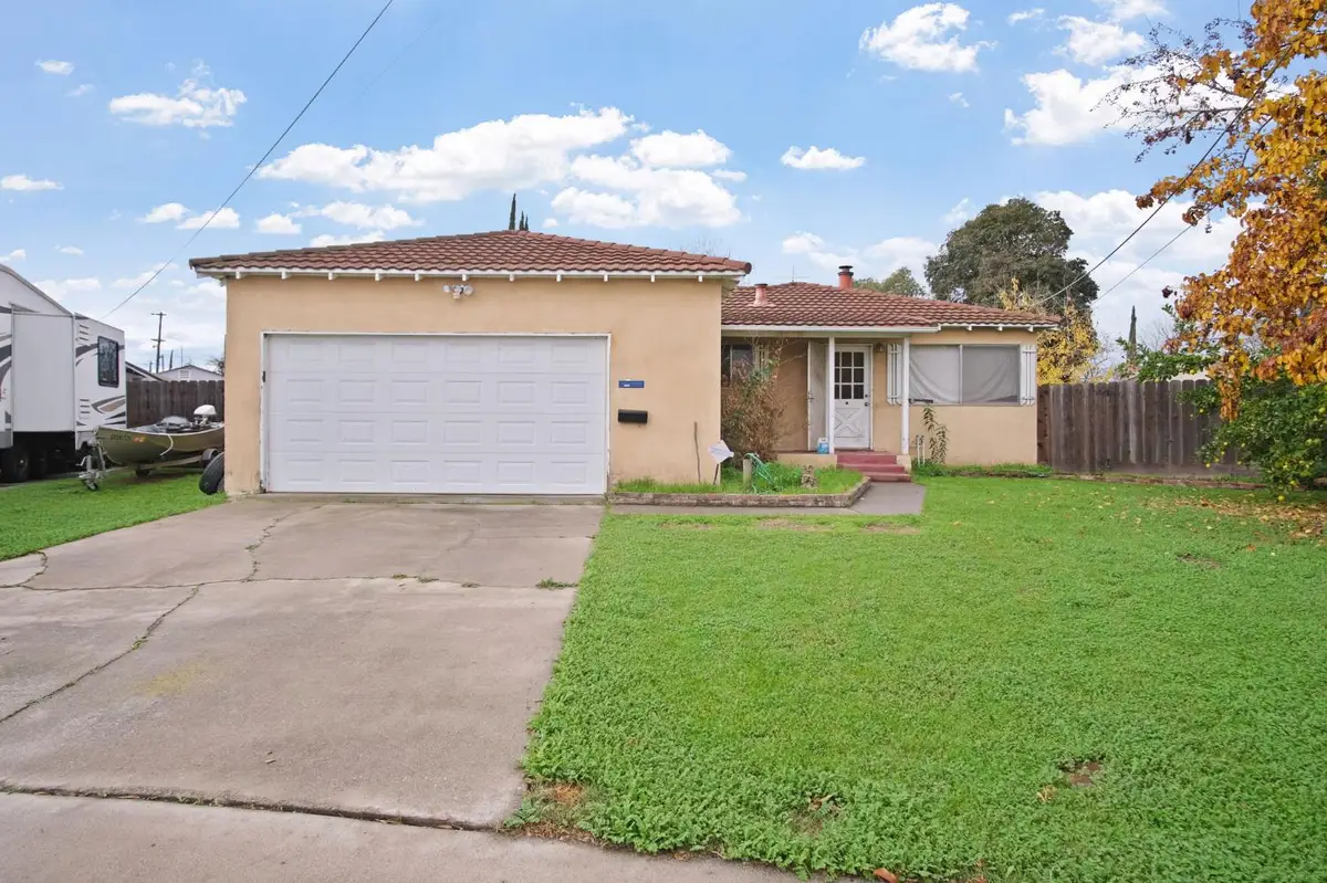 1915 Tracy Court, Modesto, CA 95350 - Image #1