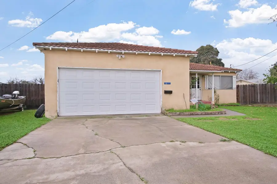 1915 Tracy Court, Modesto, CA 95350 - Image #2