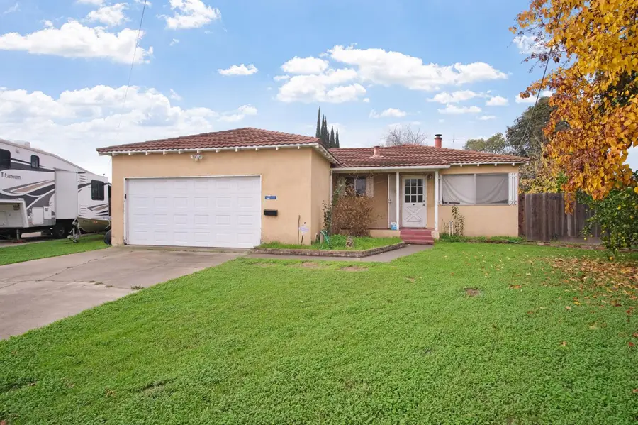 1915 Tracy Court, Modesto, CA 95350 - Image #3