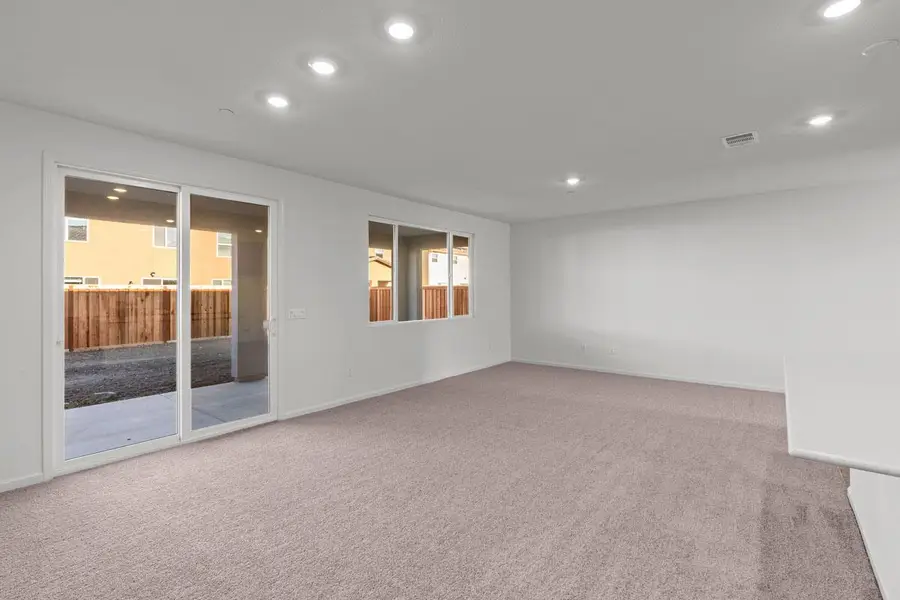 820 Summerhouse Drive, Patterson, CA 95363 - Image #2