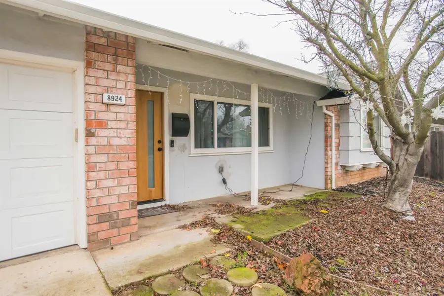 8924 Twin Falls Drive, Sacramento, CA 95826 - Image #3