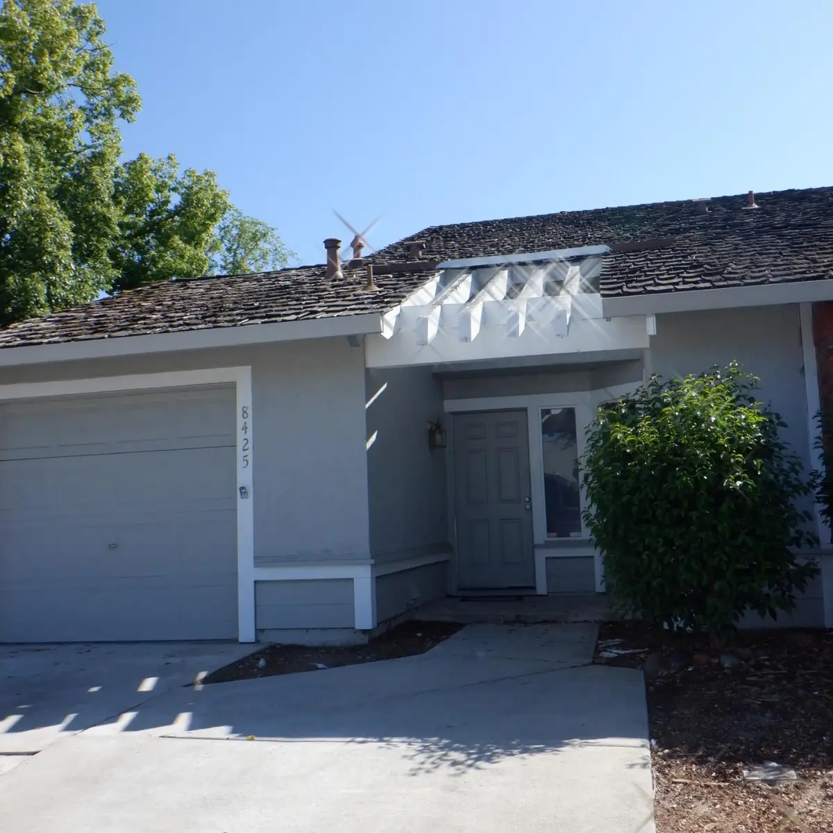 8425 Vintage Park Drive, Sacramento, CA 95828 - Image #1