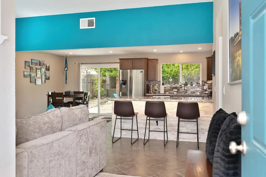 115 Winchester Court, Folsom, CA 95630 - Image #2