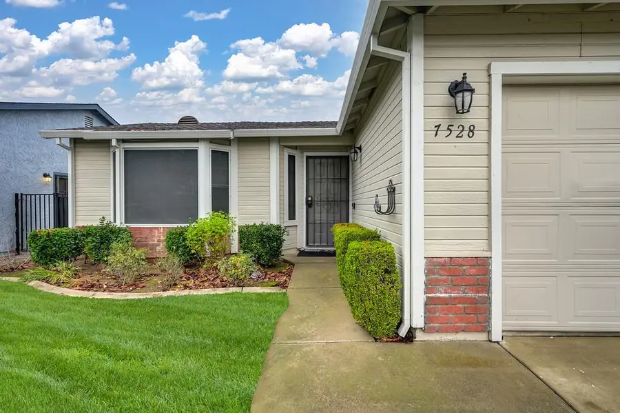7528 Sunwest Lane, Sacramento, CA 95828 - Image #2