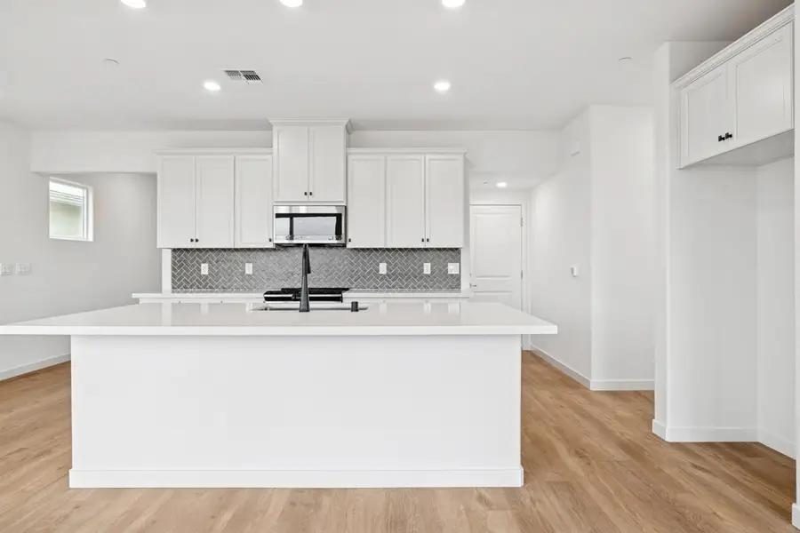 3413 Shaker Way, Sacramento, CA 95835 - Image #2