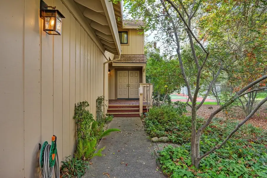 7443 Heritage Meadow Place, Citrus Heights, CA 95610 - #2