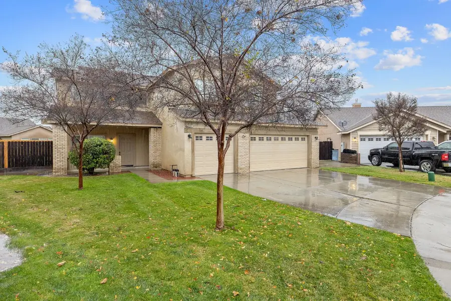 3232 N Zion Circle, Hanford, CA 93230 - Image #3