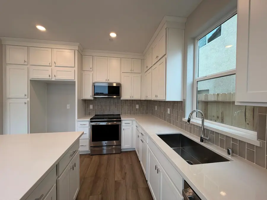 10363 Mornington Way, Elk Grove, CA 95757 - Image #3