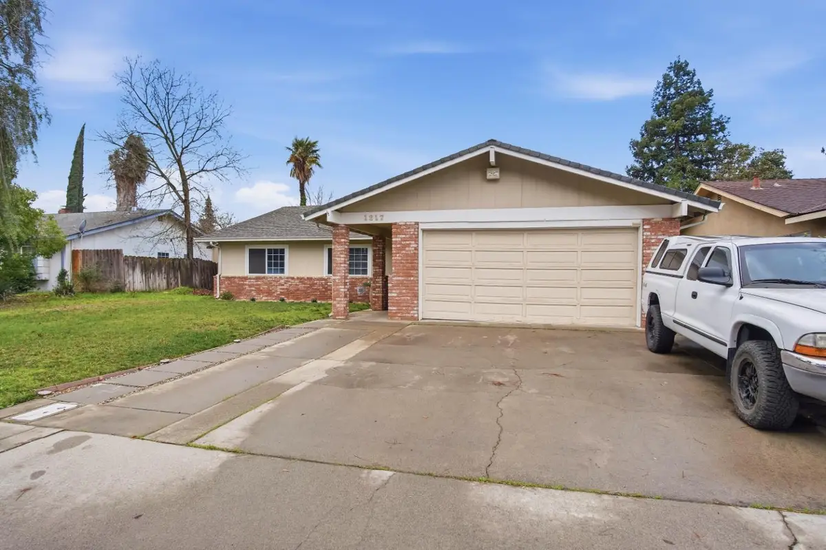 1217 Lillian Drive, Modesto, CA 95355 - Image #1